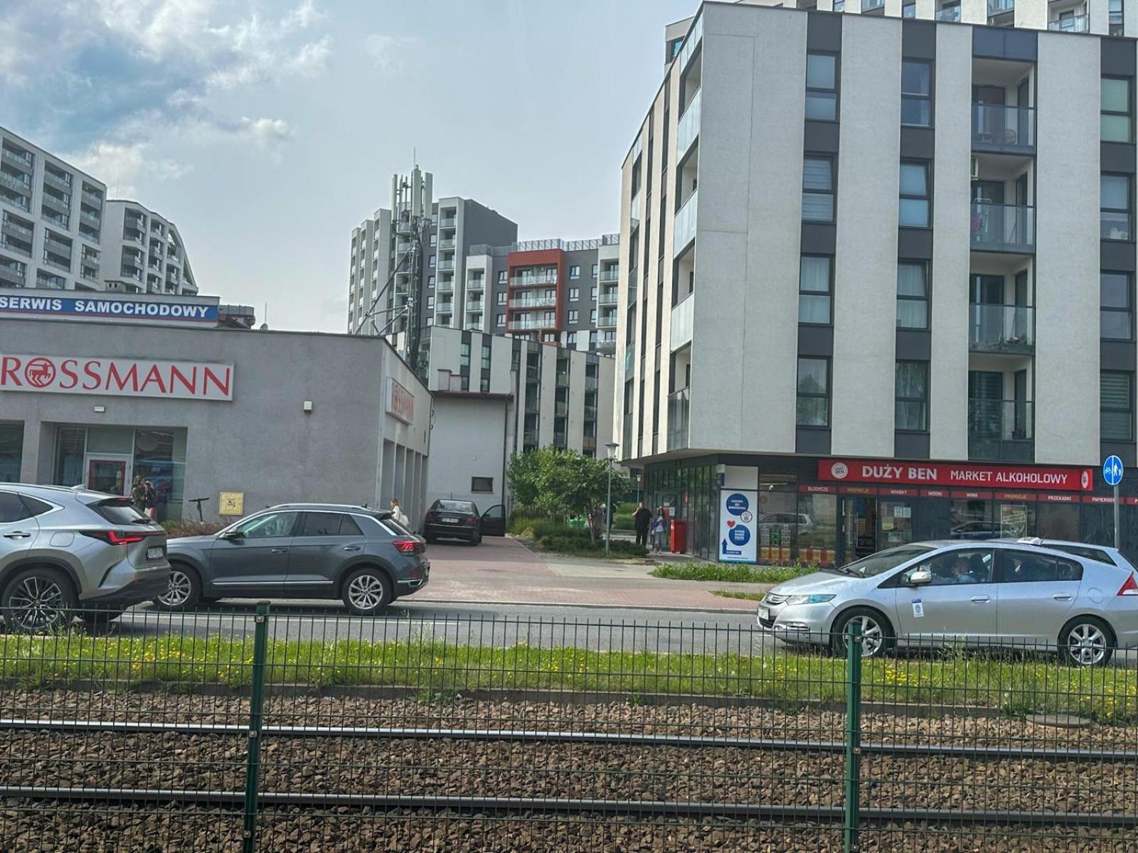 Elegant Two-Room Apartment, Sleeps 4, Near Turon Arena, With Balcony Cracovia Esterno foto